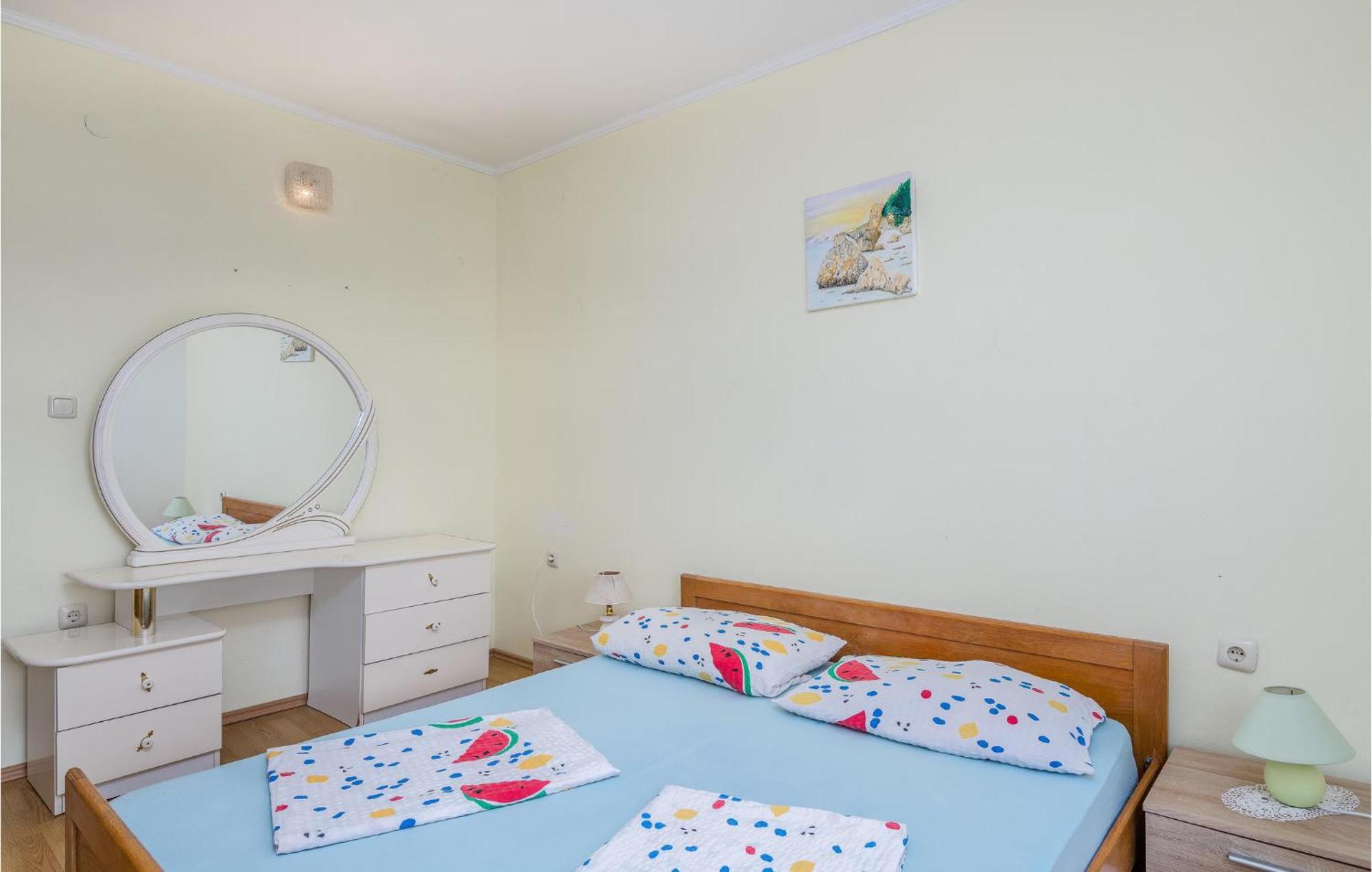 Awesome Apartment In Stara Baska 1 With Kitchen 外观 照片